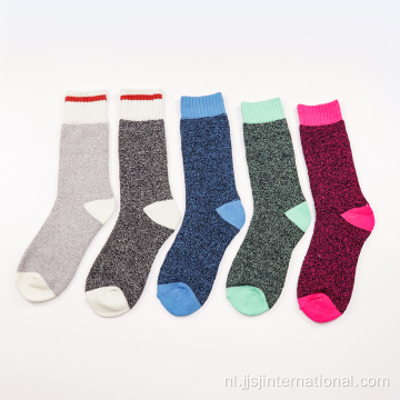 Herfst- en winter Warm gebreide sokken aanpassing